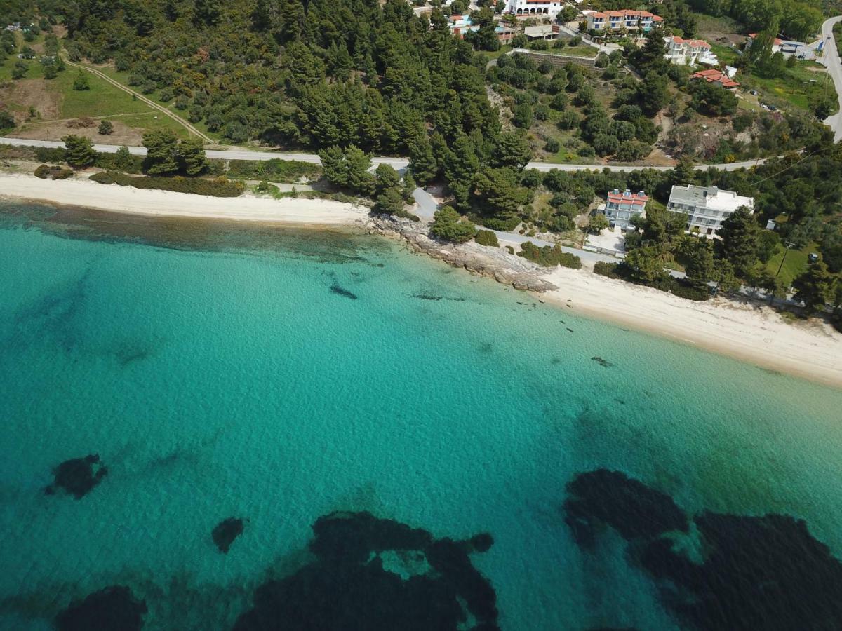 Akti Alegra In Front The Beach Villa Neos Marmaras Exterior photo